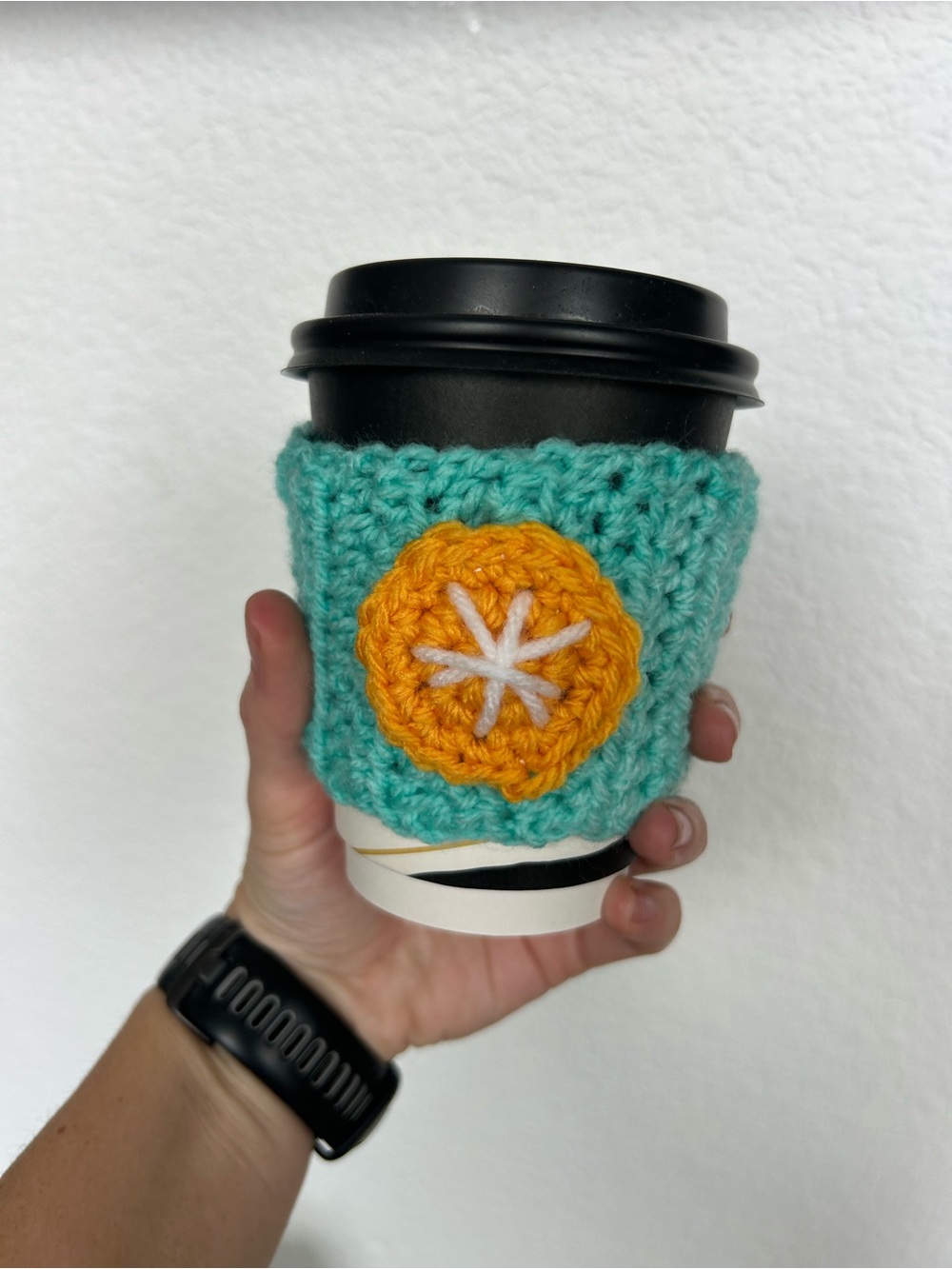 Crochet‎ coffee cozy